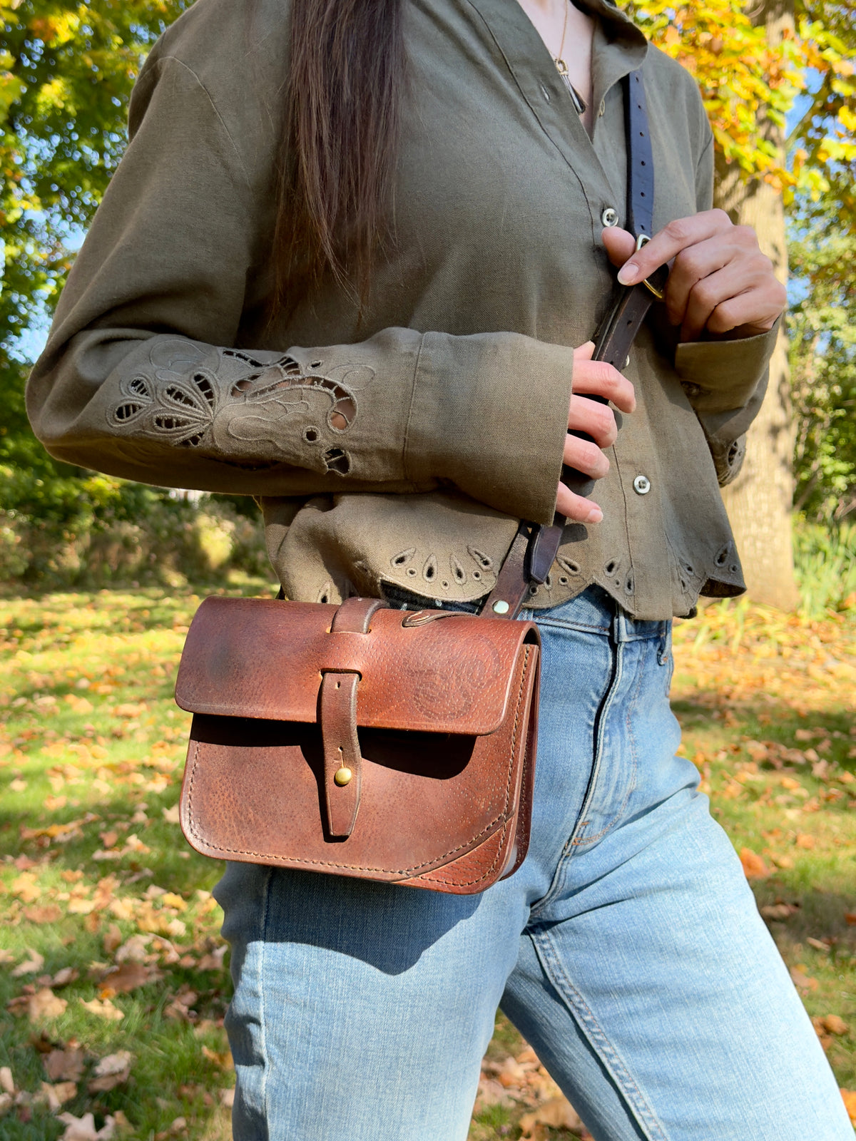 Wren Crossbody - Repurposed Saddle Handbag - Stubben