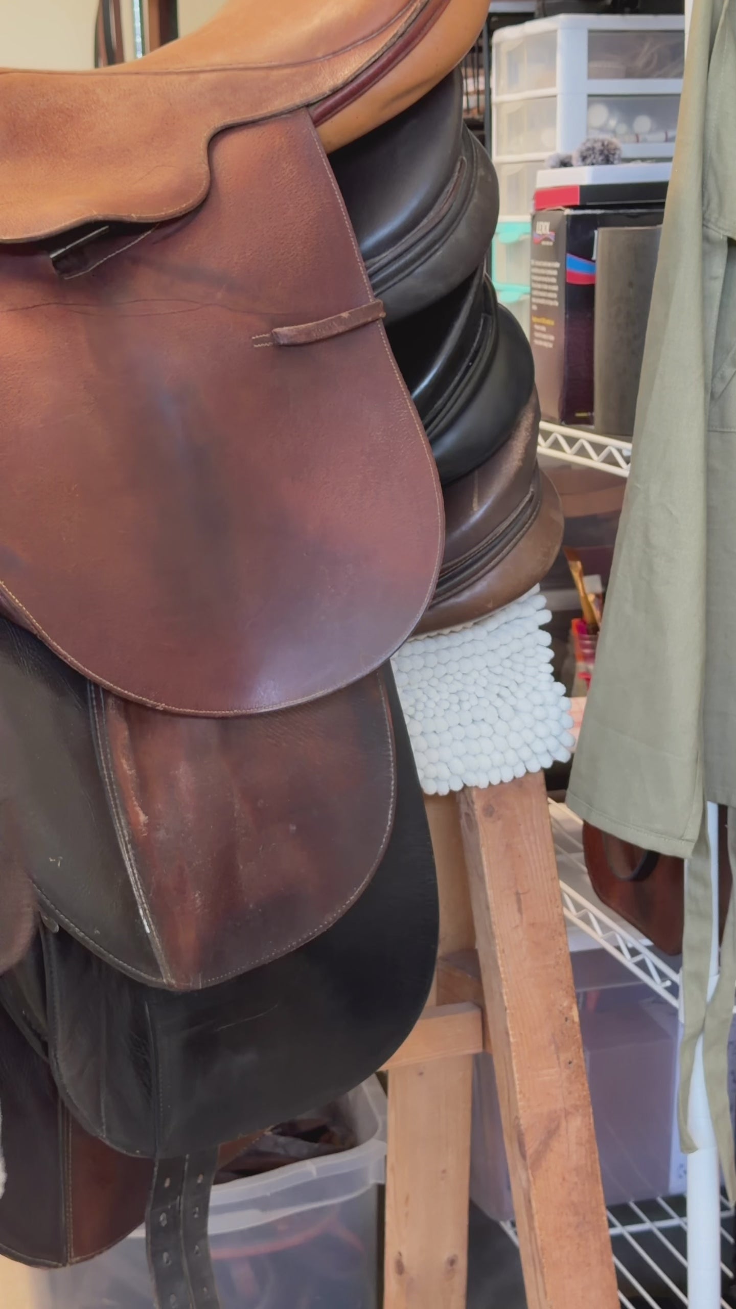 Wren Crossbody - Repurposed Saddle Handbag