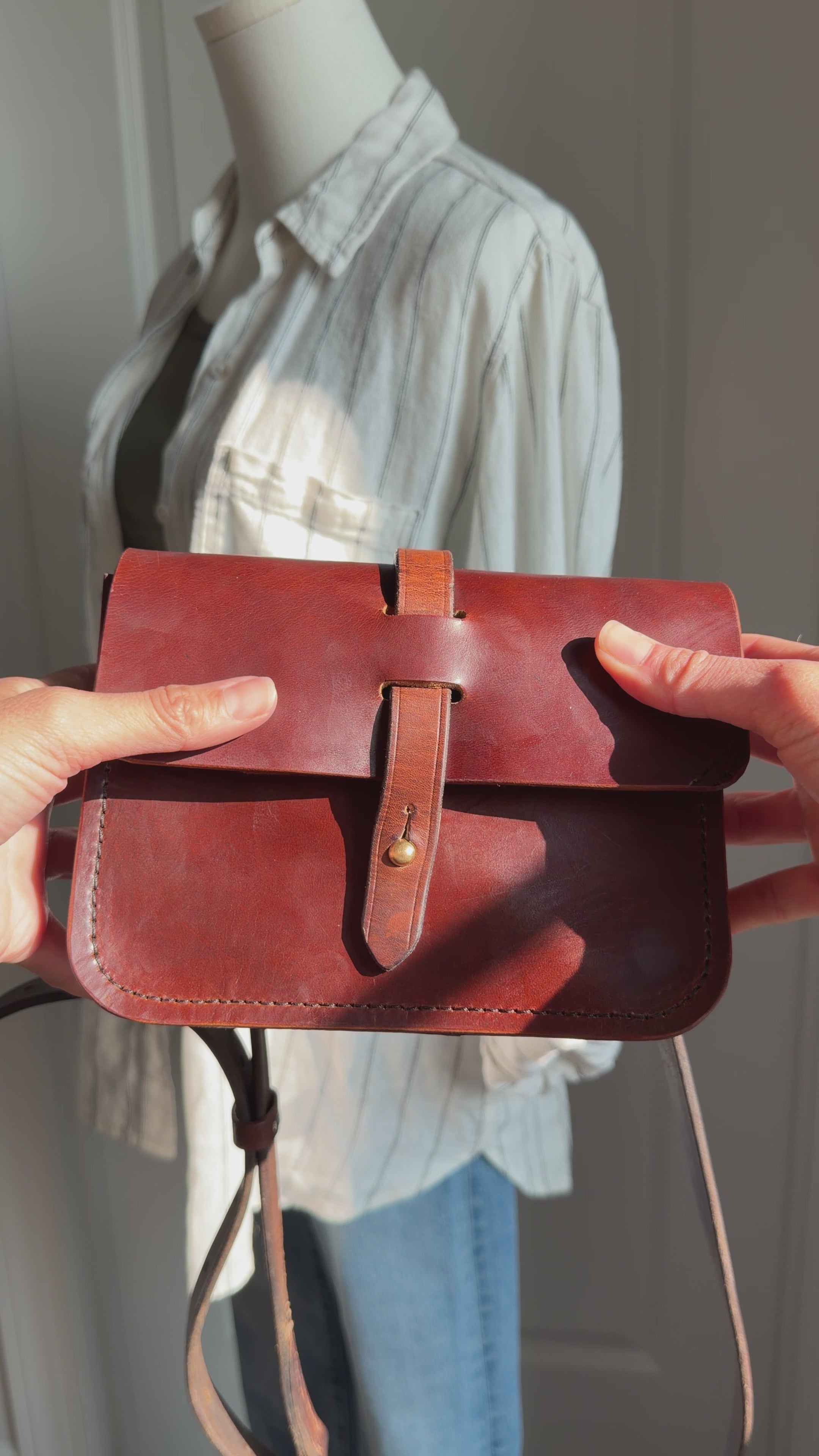 Wren Crossbody - Repurposed Saddle Handbag